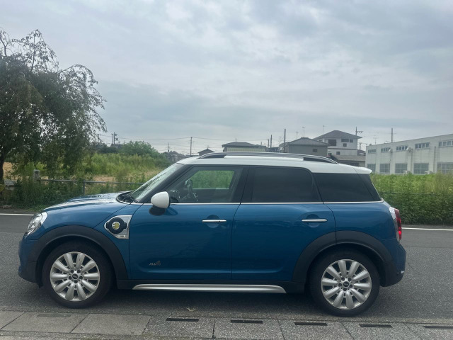 �I�[�g���[����舵��