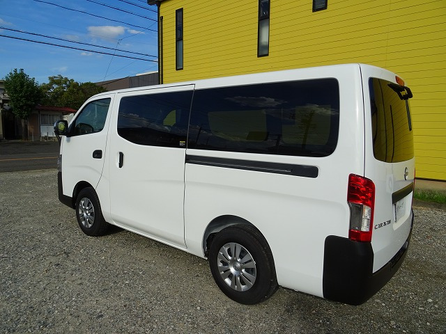 キャラバン2.4 DX ロング ディーゼル 4WD