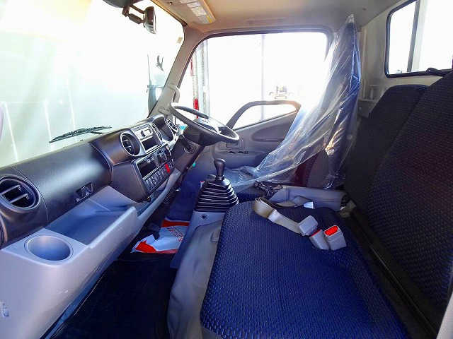 AC PS PW SRS ABS �W���h�A���b�N ���d�i�~���[ Bluetooth ETC ���[���~���[���o�b�N���j�^�[ �^�[�{ �r�C�u���[�L �t���A6MT