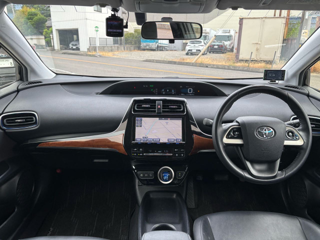 プリウス1.8 S ツーリングセレクション