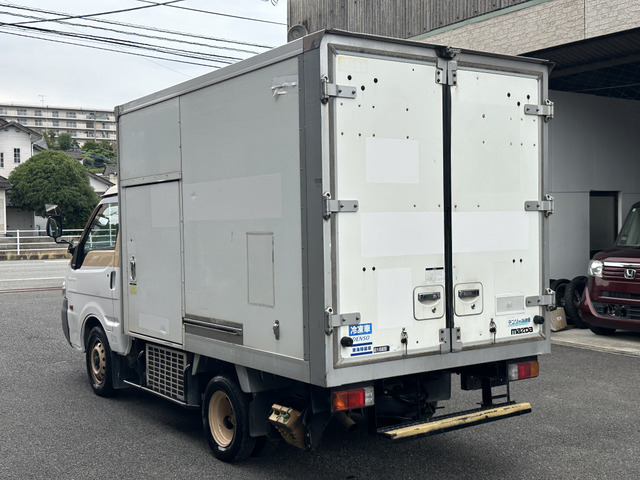 ボンゴトラック