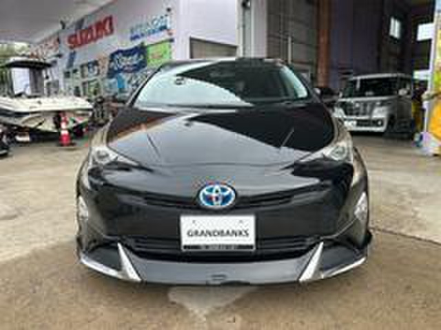 プリウス1.8 S