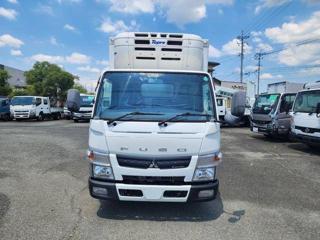 キャンター冷蔵冷凍車