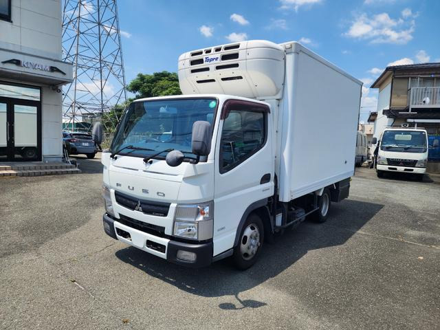 キャンター冷蔵冷凍車