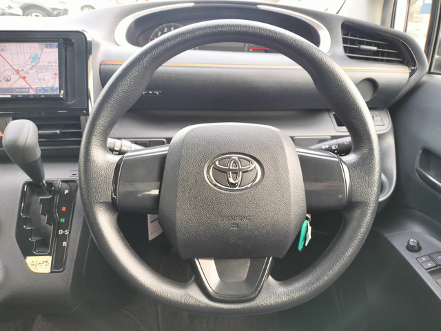シエンタ1.5 X Vパッケージ 4WD