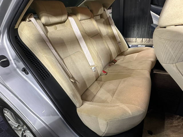 �y�Z�J���h�V�[�g�z �Z�J���h�V�[�g�͑�l��l������Ă��\���ȃX�y�[�X���m�ۂ���Ă���܂��B