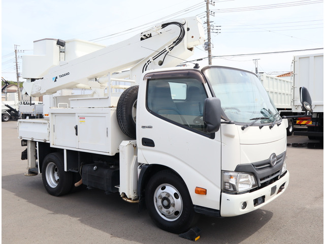 デュトロ高所作業車