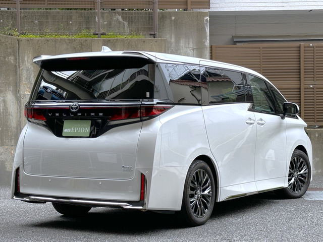 ヴェルファイアハイブリッド 2.5 Z プレミア E-Four 4WD