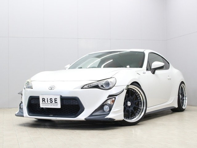86(トヨタ) 2.0 GT　6MT TRDエアロ ナビ Bカメラ 中古車画像