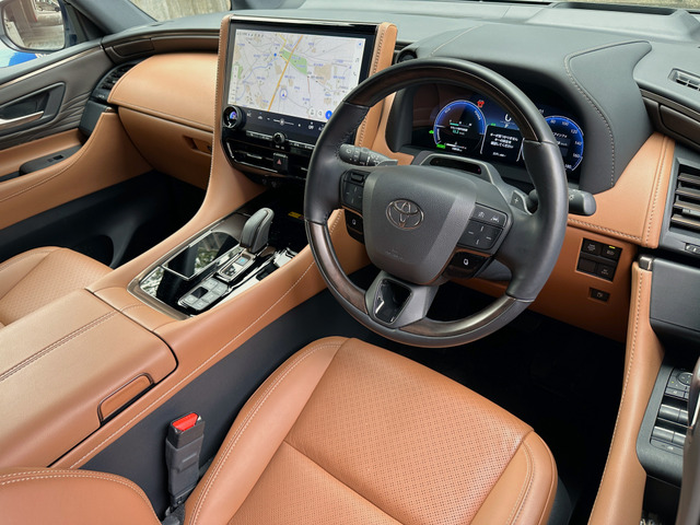 ヴェルファイアハイブリッド 2.5 Z プレミア E-Four 4WD