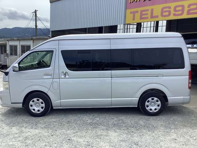 ハイエース2.7 グランドキャビン