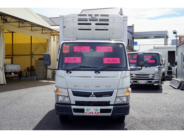キャンター冷蔵冷凍車