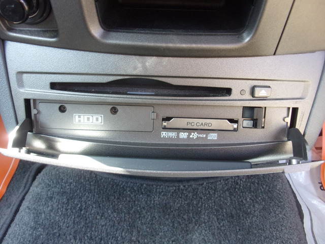 CD,DVD,�~���[�W�b�N�T�[�o�[����HDD���j�b�g�B