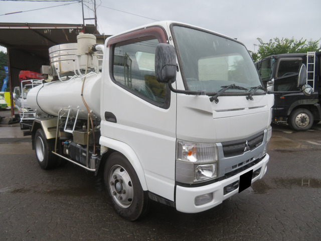 キャンターバキュームカー