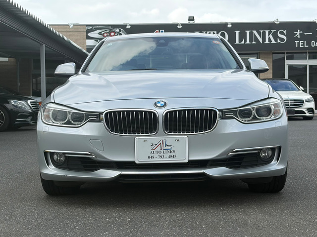 3シリーズセダン320i ラグジュアリー