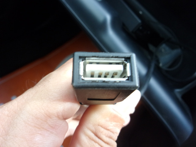 USB���́B