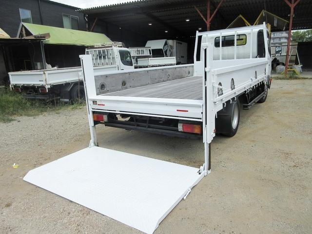 �r�C��4,000cc