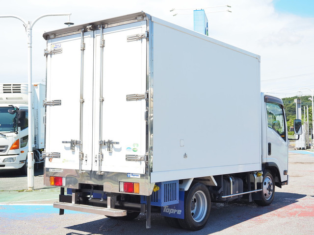 エルフ冷蔵冷凍車