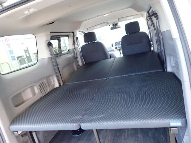 NV200バネット1.6 マルチベッドワゴン
