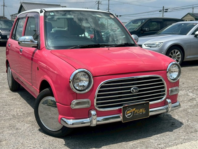 ミラジーノベース