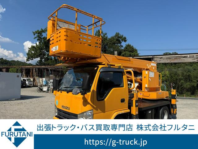 エルフ高所作業車
