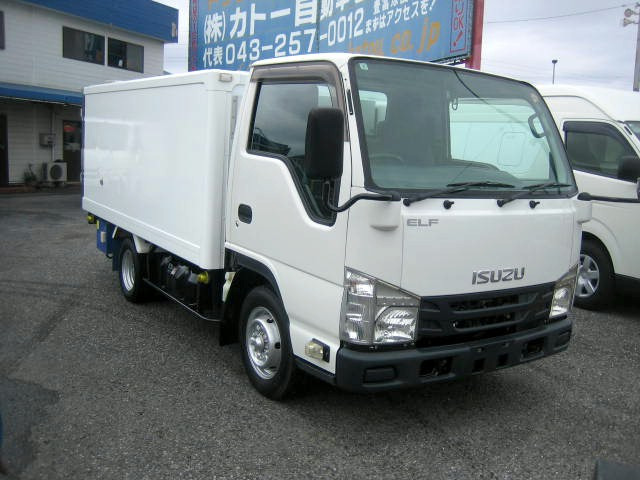 エルフ