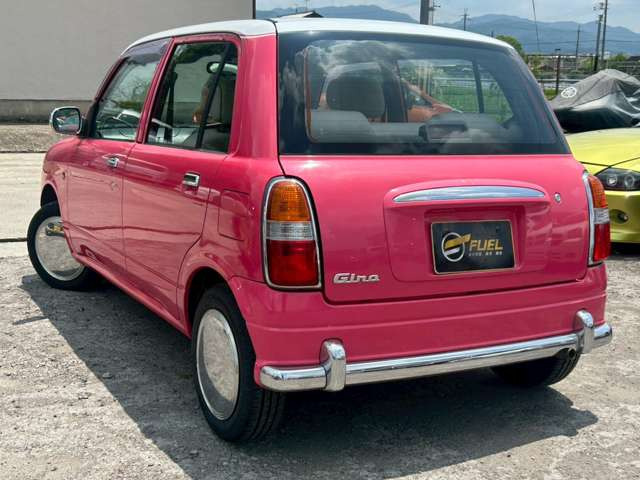 ミラジーノベース