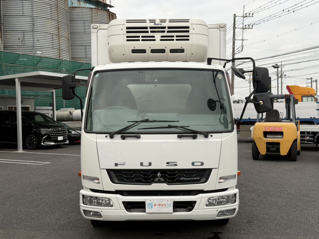 ファイター冷蔵冷凍車