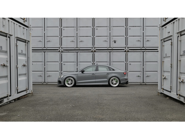 KW V3�ŃR���g���[�����ꂽ����Ǝԍ�