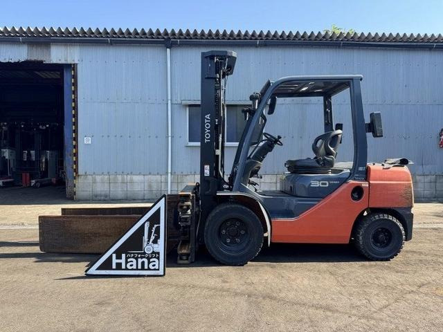 トヨタL&amp;F(トヨタ) エンジンフォークリフト　19974 中古車画像