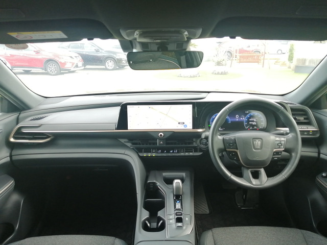 クラウンクロスオーバー2.5 G E-Four 4WD