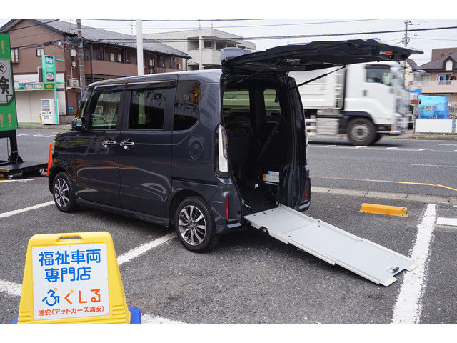 N-BOXカスタムスロープ