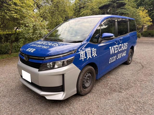ヴォクシー2.0 X 4WD