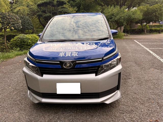 ヴォクシー2.0 X 4WD
