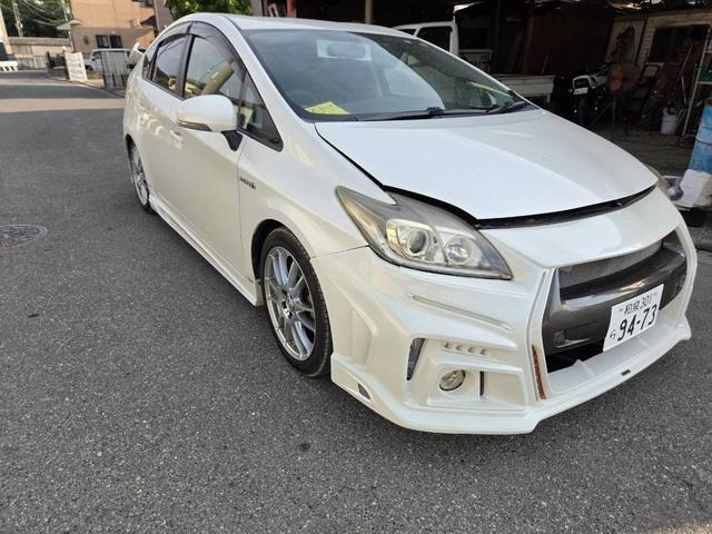 プリウス1.8 S
