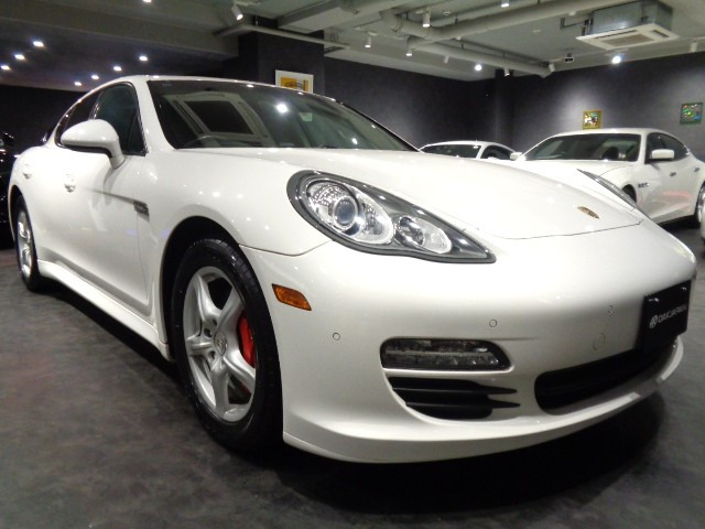 パナメーラ4 PDK 4WD