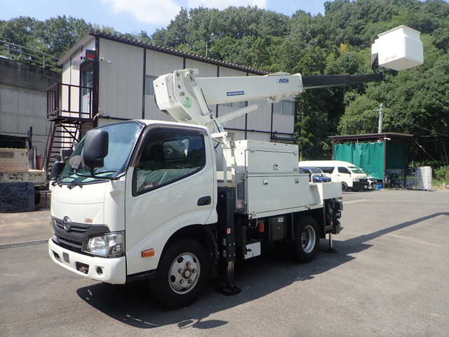 デュトロ高所作業車