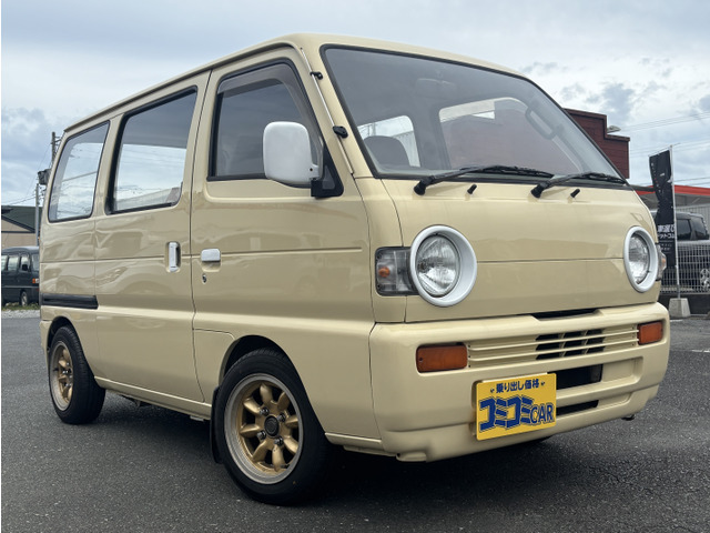 エブリイ