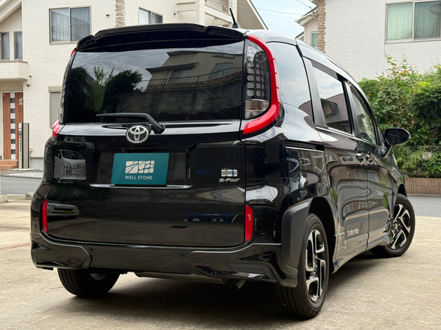 シエンタハイブリッド 1.5 Z E-Four 4WD