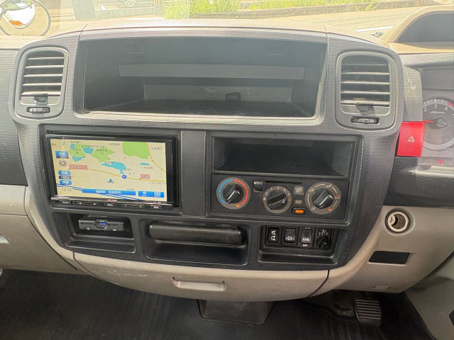 �G�N���v�X�̃i�r�E�t���Z�OTV�ł��B�o�b�N�J�����t���ł��B