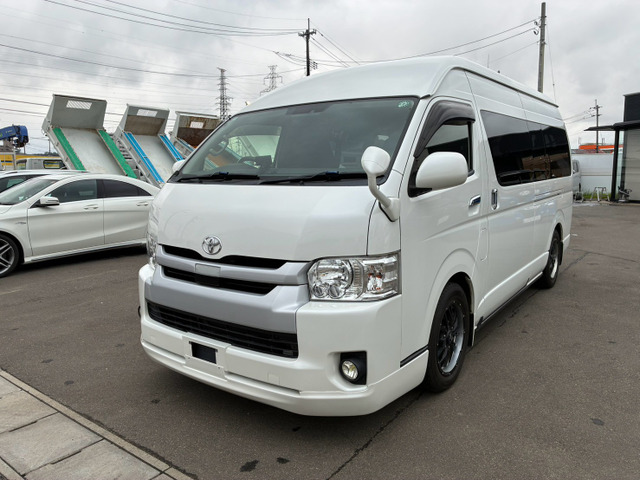 ハイエースコミューター(トヨタ) 2.8 GL ディーゼル　10人乗り 3ナンバー登録 カスタム車両 中古車画像