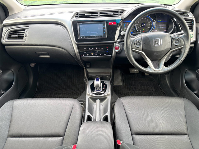 グレイス1.5 ハイブリッド LX