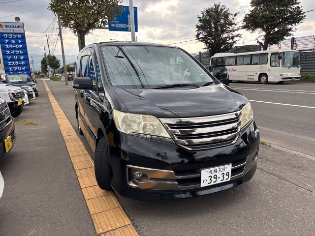 セレナ2.0 ライダー ブラックライン 4WD