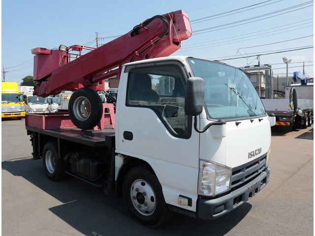 エルフ高所作業車