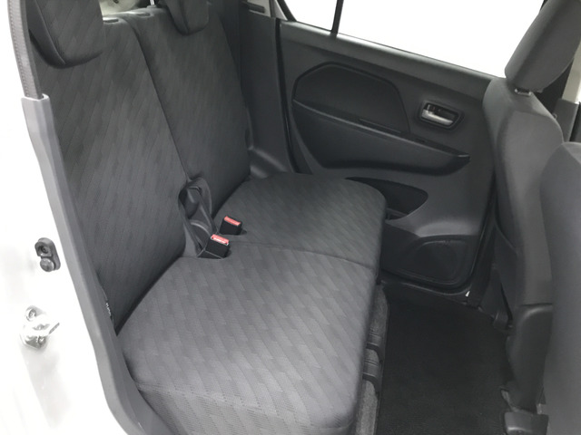 【ガラス張りの品質】 当社の展示車両にはAIS鑑定書とオートオークション会場の査定表を積み込んでいます。プライスボードの金額は諸経費込みのお支払い総額。品質も価格も百聞は一見に如かず。一目瞭然です。