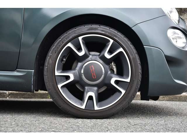 【消耗品交換含む】全車を対象に必要に応じて、消耗品交換一式を総額表示価格に含んでおります。(バッテリー、エンジンオイル、フィルター類、ワイパーゴム、エアコンフィルター、ドライブベルト、ブレーキパット)