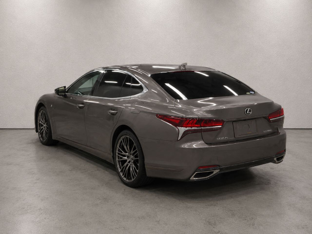 LS500 Fスポーツ