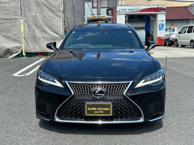 LS500 エグゼクティブ 4WD