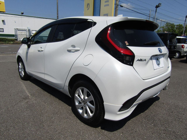 アクア1.5 Z E-Four 4WD