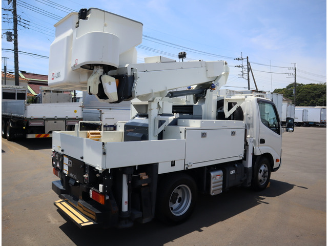 デュトロ高所作業車